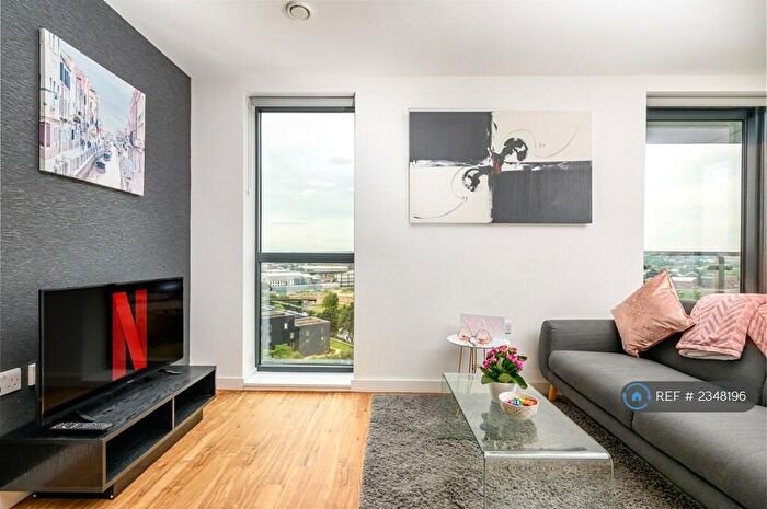 2 Bedroom Flat To Rent In Fully Furnished, Leeds, LS9