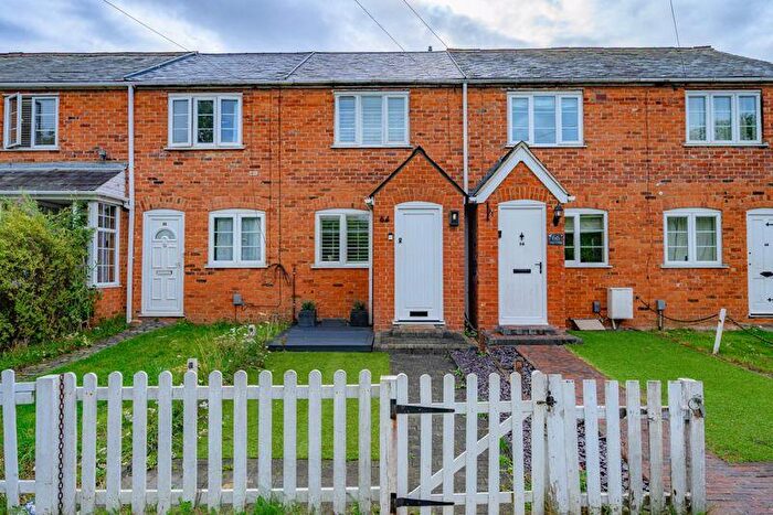2 Bedroom Terraced House For Sale In College Lane, AL10