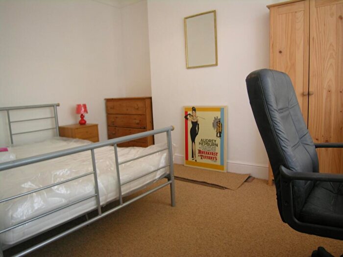 5 Bedroom House To Rent In Bedroom Detached House In Winton, BH9