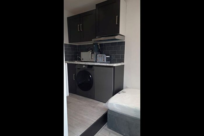 1 Bedroom Studio To Rent In Castle Street, Reading, RG1