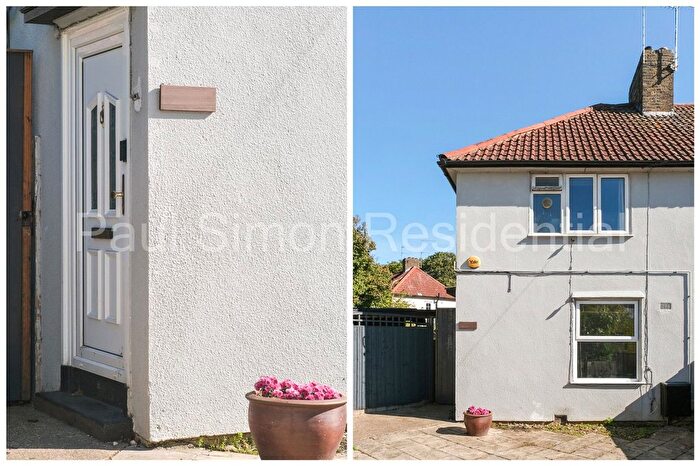 2 Bedroom Semi-Detached House For Sale In Henningham Road, Harringay, London, N17