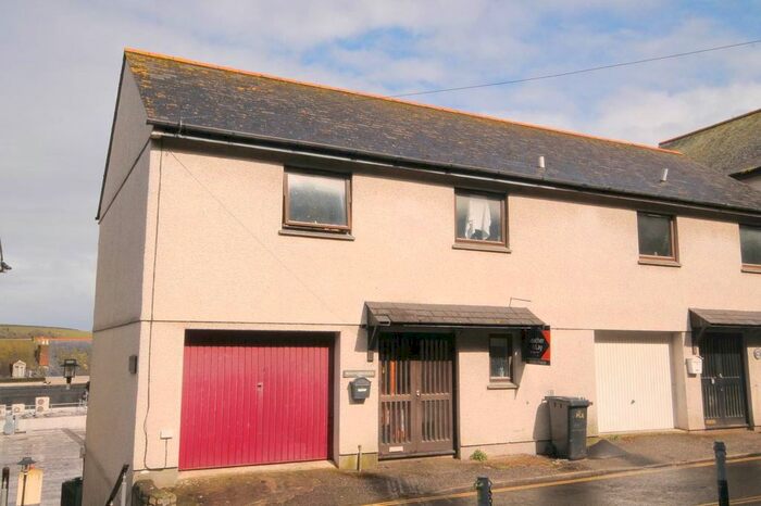 1 Bedroom Flat To Rent In Smithick Hill, Falmouth TR11
