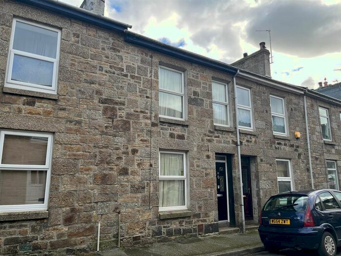 2 Bedroom Property To Rent In Penlee Street, Penzance, TR18