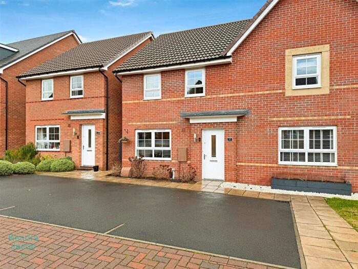 3 Bedroom Semi-Detached House For Sale In Brimstone Way, Worksop, S81