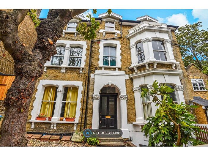 2 Bedroom Flat To Rent In Humber Road, London, SE3