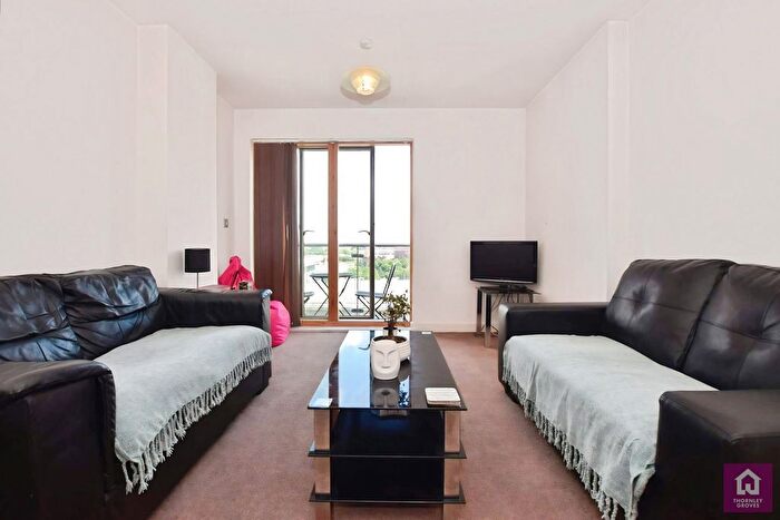2 Bedroom Flat To Rent In Jefferson Place, Fernie Street, Green Quarter, Manchester, M4