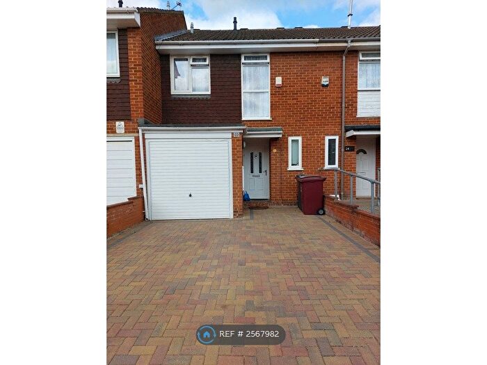 3 Bedroom Terraced House To Rent In Windrush Way, Reading, RG30