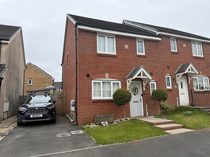 3 Bedroom Semi Detached House For Sale In Heol Waungron, Carway, Kidwelly, SA17