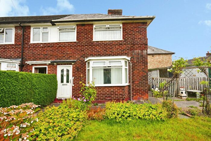 3 Bedroom Semi-Detached House For Sale In Hillend Place, Manchester, M23