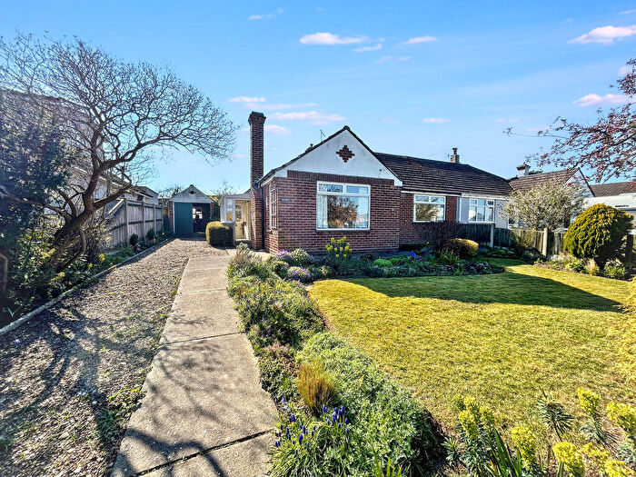 2 Bedroom Semi-Detached Bungalow For Sale In Hawthorn Crescent, Bradwell, NR31