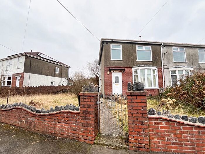 3 Bedroom Semi-Detached House For Sale In Lewis Road, Crynant, Neath, SA10