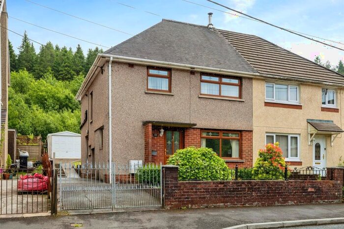 3 Bedroom Semi-Detached House For Sale In Dan-Y-Coed, Tonmawr, Port Talbot, SA12