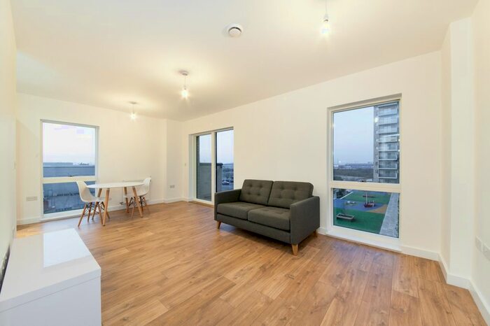 1 Bedroom Flat To Rent In Bawley Court, Royal Dockside, London, E16