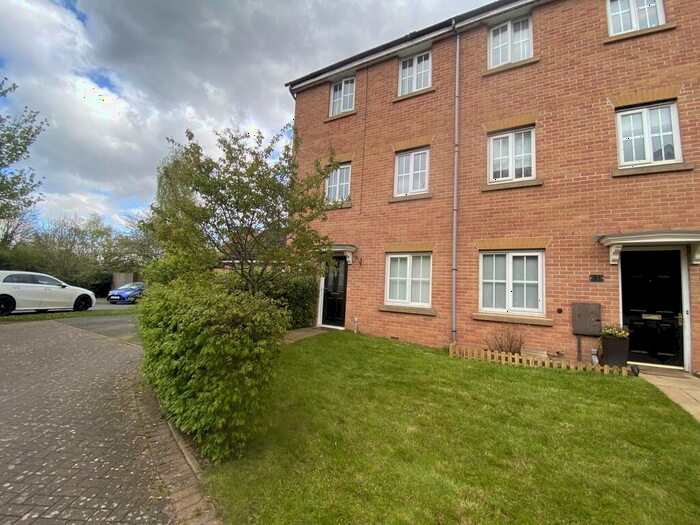 3 Bedroom End Of Terrace House To Rent In Laxton Grove, Solihull, B91