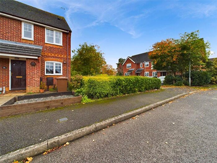 2 Bedroom End Of Terrace House To Rent In Holly Drive, Aylesbury, Buckinghamshire, HP21