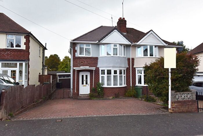 3 Bedroom Semi-Detached House For Sale In Wordsley, Windsor Grove, DY8