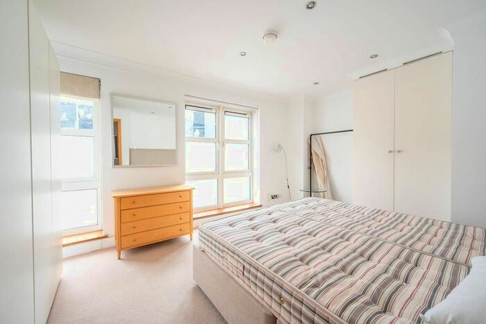 1 Bedroom Flat To Rent In Argyll Street, Soho, London, W1F