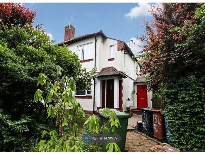 2 Bedroom Maisonette To Rent In Alexandra Avenue, London, HA2