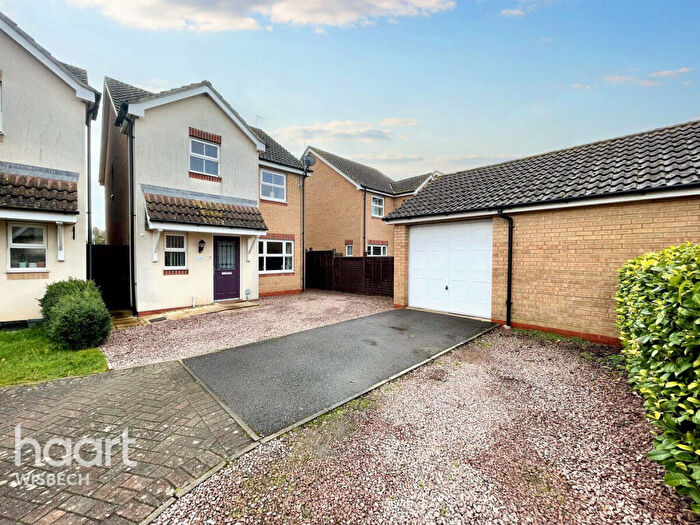 3 Bedroom Detached House For Sale In Oxfield Drive, Gorefield, PE13