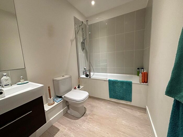 1 Bedroom Flat To Rent In Skyline, The Causeway, Worthing, BN12