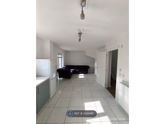 4 Bedroom Detached House To Rent In Callanish Crescent, Newton Mearns, Glasgow, G77