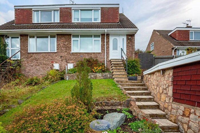 3 Bedroom Semi-Detached House For Sale In Longhurst View, Whitwell, Worksop, S80