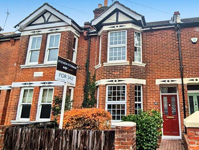 3 Bedroom Terraced House For Sale In Charlton Road, Southampton, SO15