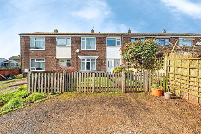 3 Bedroom Terraced House For Sale In Sandholme, Steeple Claydon, Buckingham, MK18