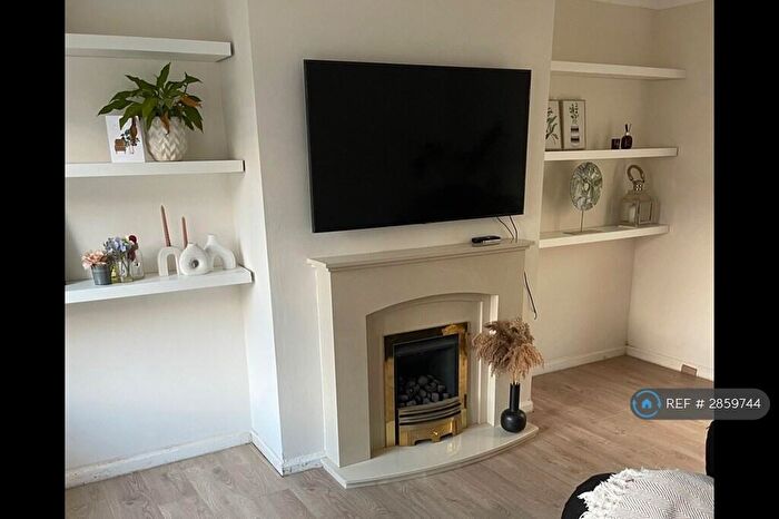 3 Bedroom Terraced House To Rent In Monsal Avenue, Salford, M7