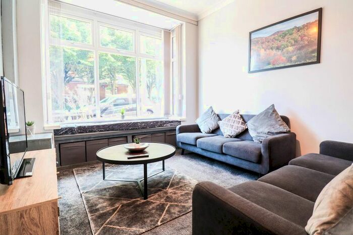 3 Bedroom Flat To Rent In Kathleen Road, Birmingham, B25