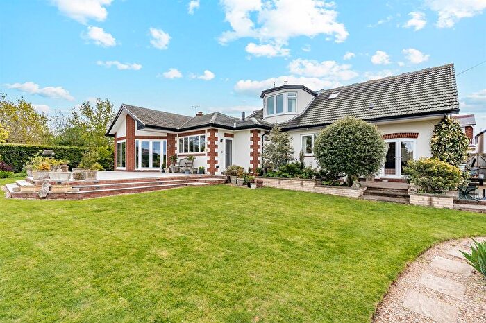 4 Bedroom Detached Bungalow For Sale In Gloucester Road, Whitstable, CT5