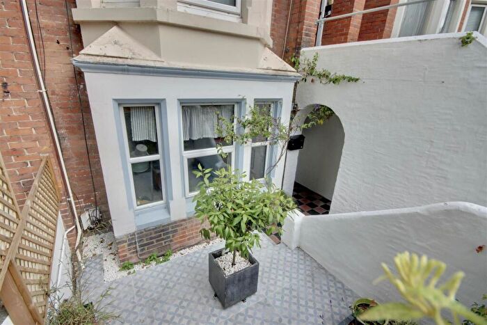 1 Bedroom Apartment For Sale In St. Andrews Road, Southsea, PO5