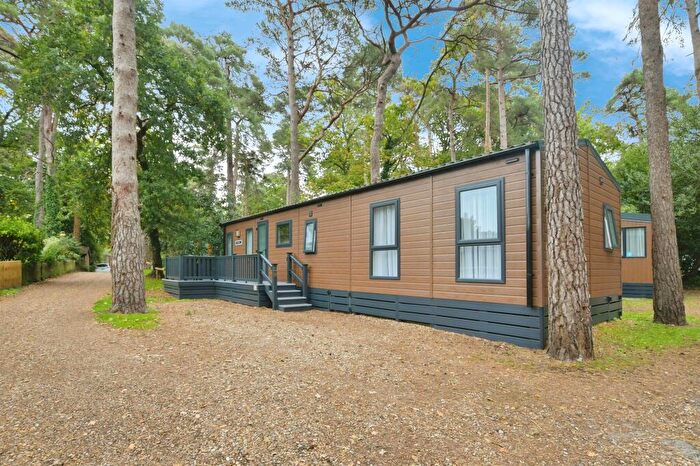 2 Bedroom Park Home For Sale In Central Way, Godshill, Fordingbridge, SP6
