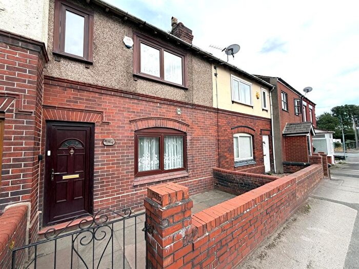 2 Bedroom Terraced House For Sale In Church Street, Westhoughton, Bolton, BL5