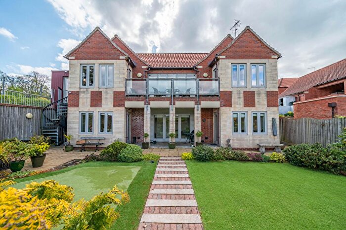 4 Bedroom Detached House For Sale In Oak Tree Court, Tollerton, NG12