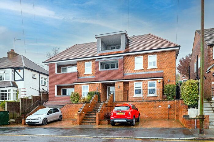 2 Bedroom Flat To Rent In Flat Elston Court, South Drive, CR5