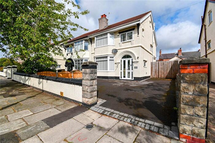 3 Bedroom Semi-Detached House For Sale In Bedford Drive, Birkenhead, Wirral, CH42