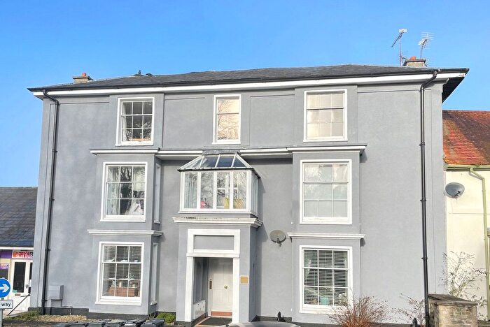 2 Bedroom Flat For Sale In Lambrook House, Wincanton, Somerset, BA9