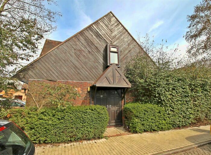 2 Bedroom Semi-Detached House To Rent In Coleshill Place, Bradwell Common, Milton Keynes, MK13