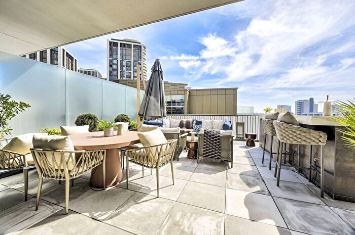 4 Bedroom Flat For Sale In White City Living, White City, W12
