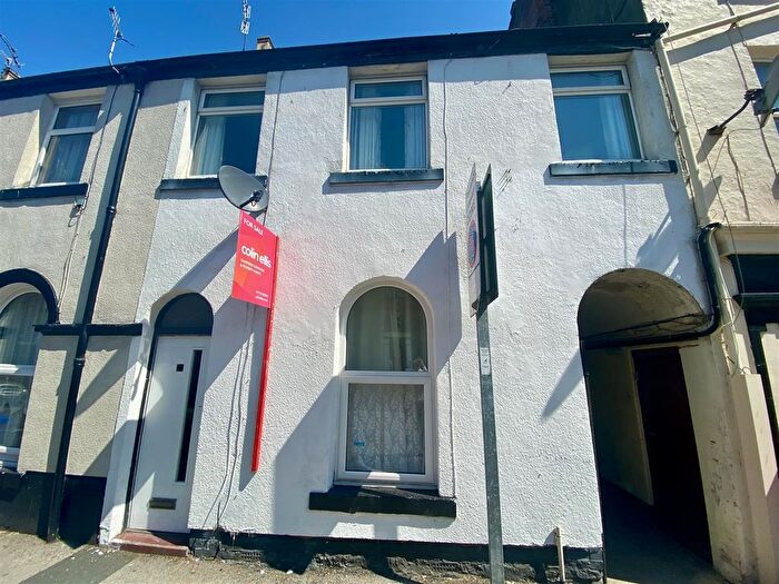 3 Bedroom End Terrace House To Rent In Victoria Street, Scarborough, YO12