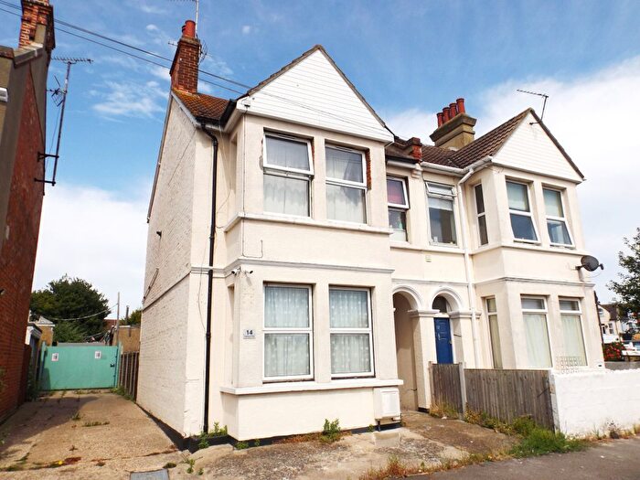 2 Bedroom Flat To Rent In Herbert Road, Clacton-On-Sea, CO15