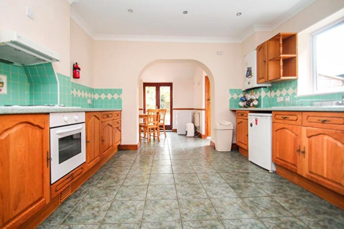 4 Bedroom Property To Rent In Hankinson Road, Bournemouth, BH9