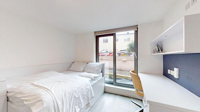 Studio To Rent In Popes Lane, W5