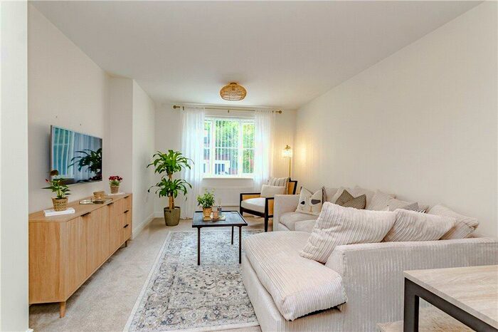 1 Bedroom Flat For Sale In Dene Court, Stafford Road, Caterham, Surrey, CR3