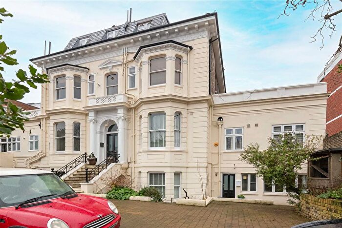 1 Bedroom Flat To Rent In Putney Hill, Putney, SW15