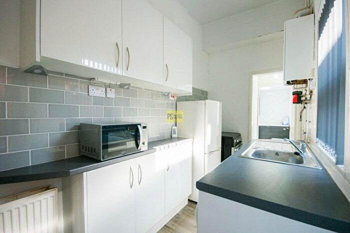 3 Bedroom Terraced House To Rent In Dawlish Road, Selly Oak, Birmingham, B29