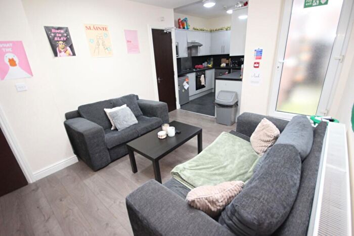 5 Bedroom Terraced House To Rent In Adelaide Road, Kensington, Liverpool, L7