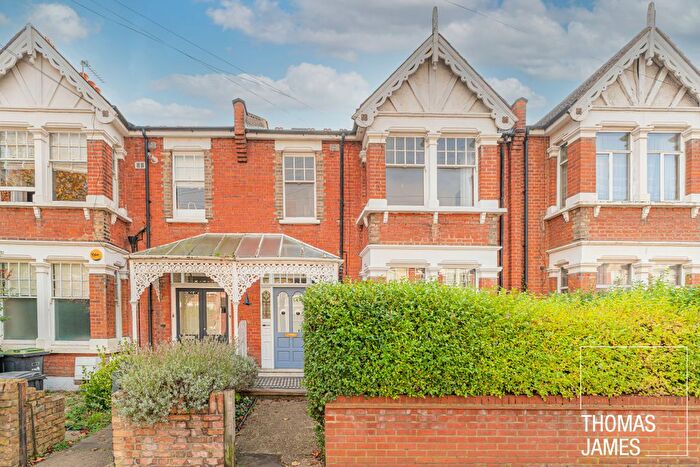 3 Bedroom Maisonette To Rent In Belsize Avenue, Palmers Green, N13