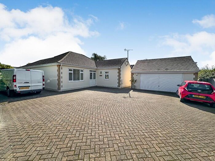 4 Bedroom Detached Bungalow For Sale In The Green, Highworth, SN6
